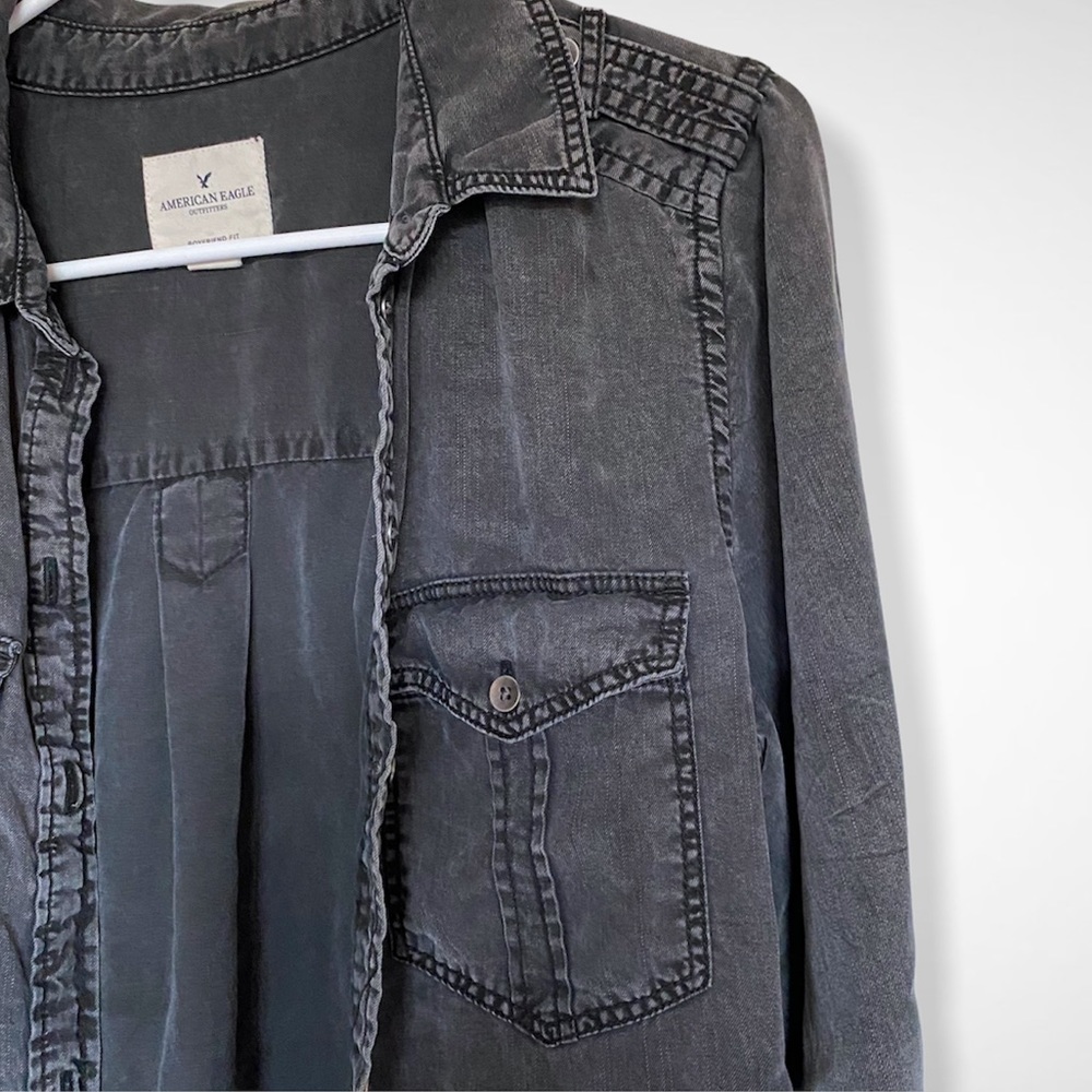 American Eagle | Washed Out Button Up